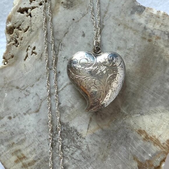 VTG Sterling Silver 925 1.5" Etched Filigree Puffy Heart Pendant Necklace 24” - Picture 1 of 16